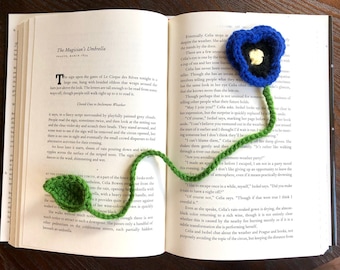 Pansy Bookmark Crochet PDF Pattern