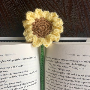 Sunflower Bookmark Crochet PDF Pattern Easy Beginner Crochet Tutorial Yellow Flower with Stem and Leaf Spring and Summer Crafts Ideas image 3