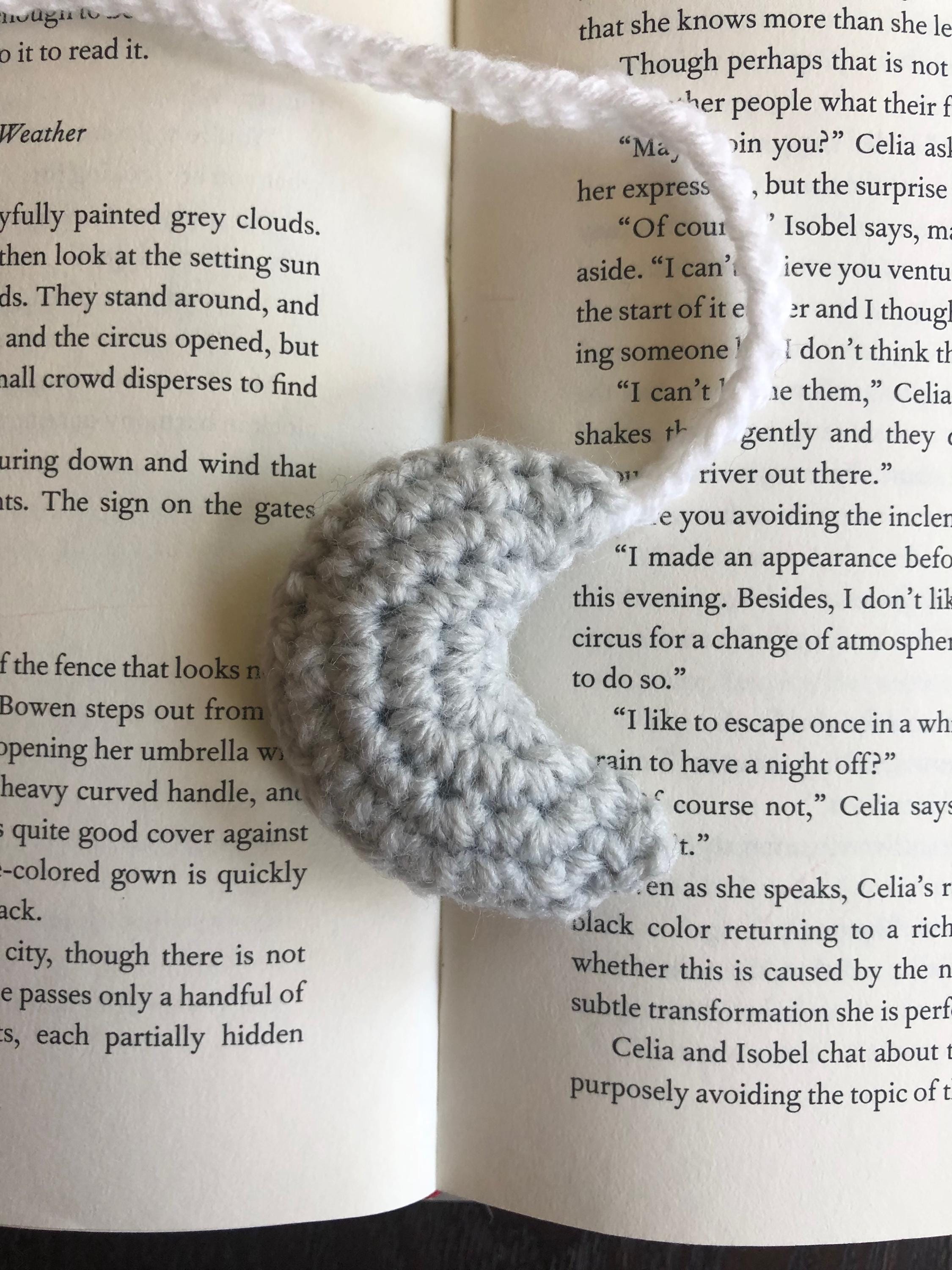 Bat and Crescent Moon Crochet Bookmark Halloween PDF Pattern - Etsy