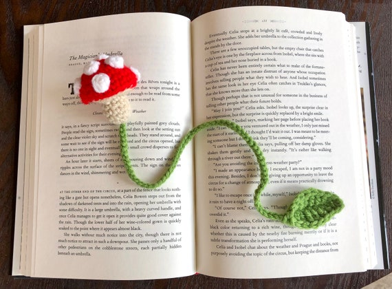 Mushroom Bookmark Crochet Pattern – Comic Sams Crafts