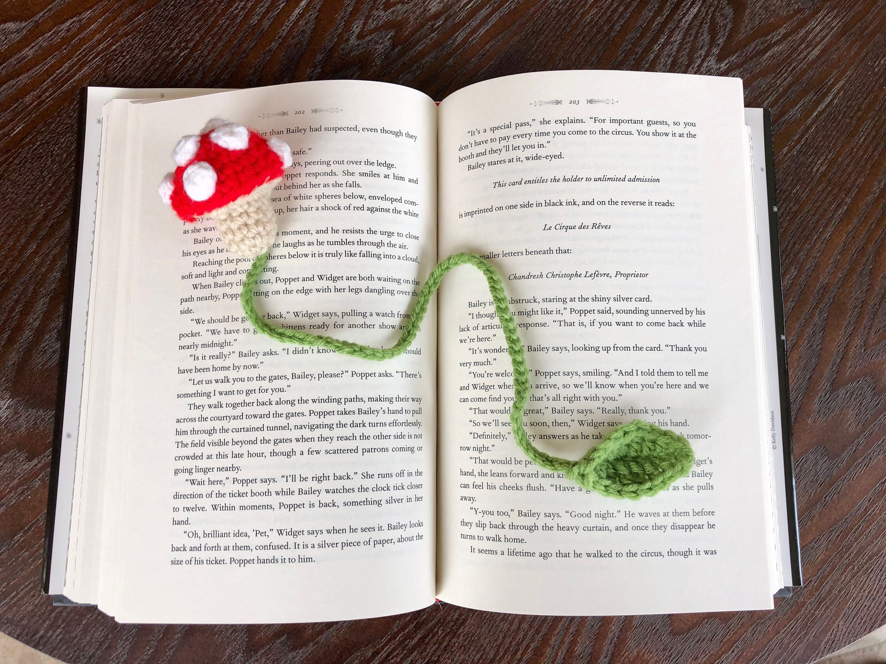 Mushroom and Leaf Bookmark pattern by Lily White