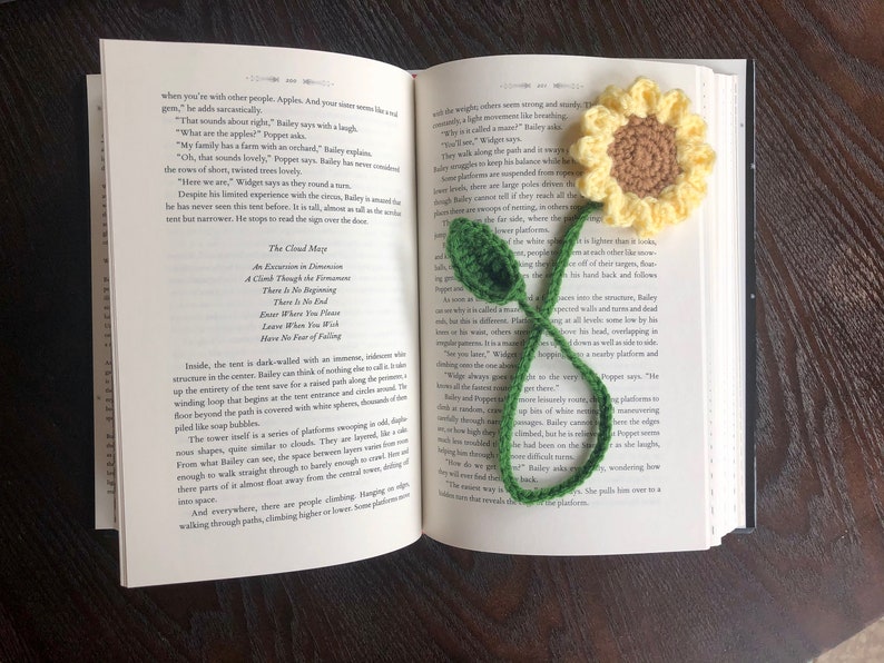 Sunflower Bookmark Crochet PDF Pattern Easy Beginner Crochet Tutorial Yellow Flower with Stem and Leaf Spring and Summer Crafts Ideas image 7