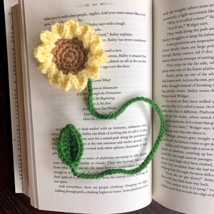 Sunflower Bookmark Crochet PDF Pattern Easy Beginner Crochet Tutorial Yellow Flower with Stem and Leaf Spring and Summer Crafts Ideas image 4