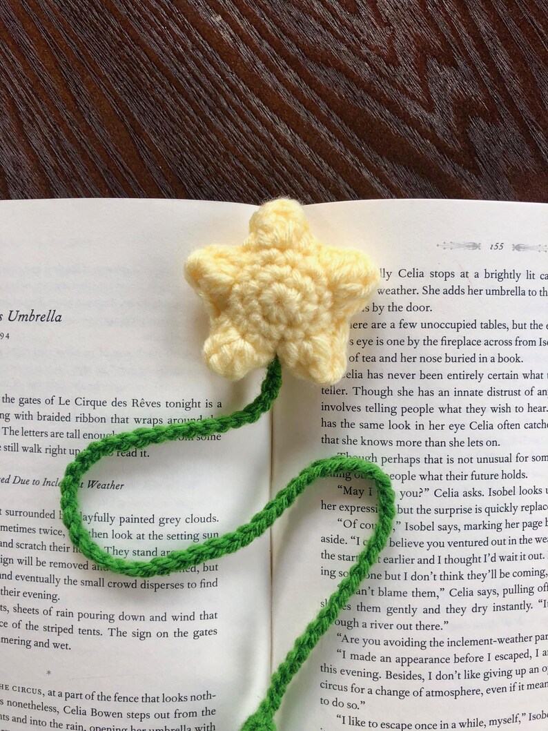 Christmas Tree and Star Bookmark Crochet PDF Pattern Winter Cozy