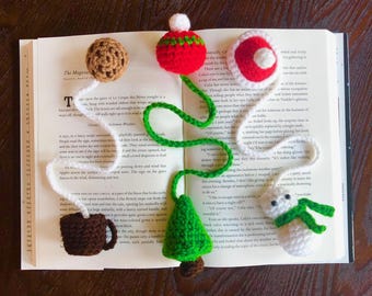 Paquete de patrones PDF de marcapáginas de crochet navideño: muñeco de nieve, árbol de Navidad con adorno y taza de galletas y leche