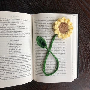 Sunflower Bookmark Crochet PDF Pattern Easy Beginner Crochet Tutorial Yellow Flower with Stem and Leaf Spring and Summer Crafts Ideas image 2