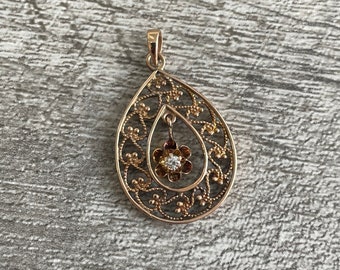 10k Yellow Gold Diamond Drop Pendant