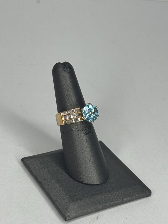 18k Yellow Gold Blue Topaz & Diamond Ring - image 2