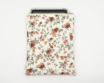 Quilted Tablet / iPad / E-reader Sleeve, Padded Case || Autumn Flowers