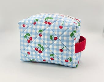 Bolsa de cosméticos acolchada tipo caja // Picnic Cherry
