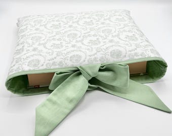 Quilted Bible Sleeve / Book Sleeve || Green Toile De Jouy