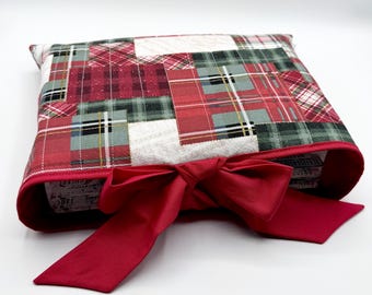 Funda acolchada para Biblia / Funda para libro // Patchwork navideño