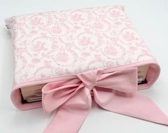 Quilted Bible Sleeve / Book Sleeve || Pink Toile