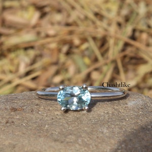 Natural Blue Topaz Ring - 925 Silver Blue topaz Prong Ring - December Birthstone Ring - Engagement Ring - Handmade Jewelry - Gift to her