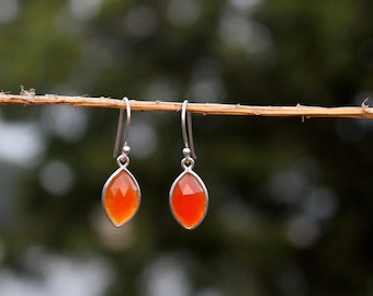 Carnelian Dangle Earrings - Carnelian Semi Precious Earring - Natural Gemstone Earrings - 925 Silver Earrings - Handmade Carnelian Earrings