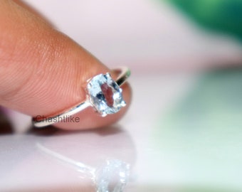 Bague pierre aigue-marine naturelle - Bague griffes aigue-marine en argent 925 - Bague pierre de naissance mars - Bague de fiançailles - Bijoux faits main - Cadeau pour elle