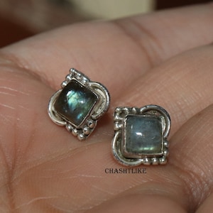Labradorite Stud Earrings - Labradorite Handmade 925 Silver Earrings - Gemstone Stud - Gift to her  - Labradorite Earrings for wedding