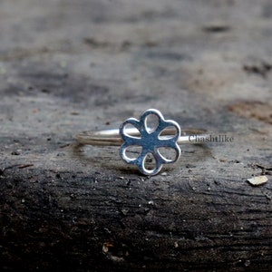 Floral Ring Single Flower Silver Ring,925 Silver Ring , Handmade Ring,Promise Ring , Stacking Flower Ring, women Gift Ring Jewelry