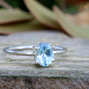 Natural Blue Topaz Ring - 925 Silver Blue topaz Prong Ring - December Birthstone Ring - Engagement Ring - Handmade Jewelry - Gift to her