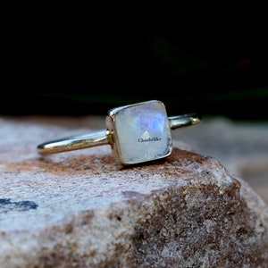 White Rainbow Moonstone Ring -Natural Moonstone Ring -  Birthstone Ring - Moonstone Handmade Silver Jewelry - Moonstone Rose Cut Stone Ring