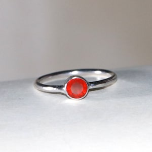 Anello in corniola naturale - Anello in corniola - Anello in corniola in argento 925 - Anello con pietra portafortuna - Anello in argento sterling fatto a mano - Anello regalo