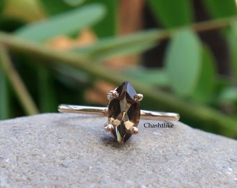 Smoky Quartz Ring, Brown Stone Ring, Rose gold, Cocktail Ring, Engagement Ring, Simple Ring ,Solitaire Stacking Ring, Smoky Gemstone Ring,