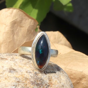 Marquise Black Opal Ring: 925 Sterling Silver Cabochon