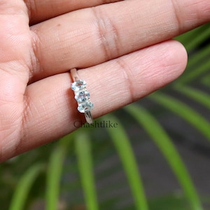 Anello con acquamarina naturale - Anello in argento 925 con acquamarina naturale - Anello nuziale - Gioielli fatti a mano - Regalo per lei Anello con pietra portafortuna di marzo -