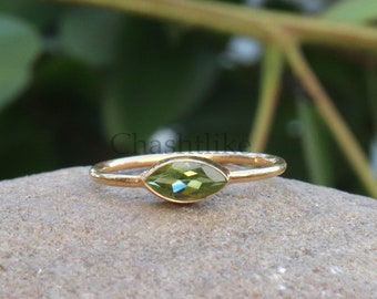 Green Peridot Ring - August Birthstone Ring - Handmade Peridot Jewelry - 925 Silver Gemstone Peridot Ring - Minimalist Ring Gift For Her