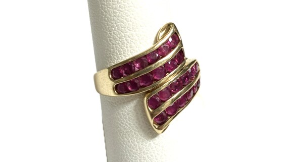 Vintage 14K Gold Ruby Ring: 1.5ctw July Birthston… - image 6