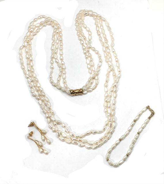 Freshwater Pearl Set - Necklace, Earrings, Bracele
