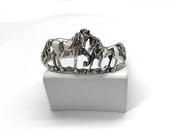 Horse Cuff in Sterling Silver - Animal Lover Gift - Southwestern Jewelry - Horse Jewelry - Horse Bracelet - Mother Daughter