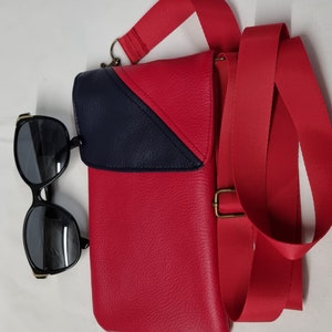 Handtas van kunstleer – Crossbody-model voor mobiele telefoon. Waterdicht materiaal