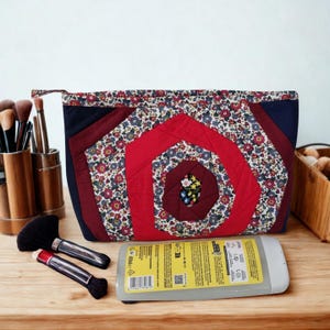Pochette multi-usages  en coton, Patchwork rouge. Fait Main, modele unique