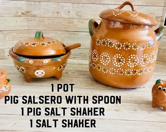 Terracota Bean Pot Salsa Bowl with Spoon & Salt Shaker Olla de Barro Salsero con Cuchara y Saleros