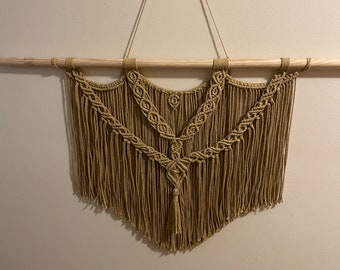 Macrame wall hanging