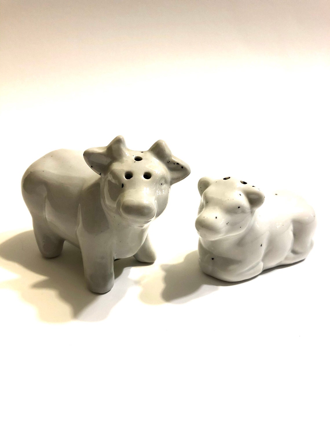 Vintage cow salt and pepper shakers Etsy