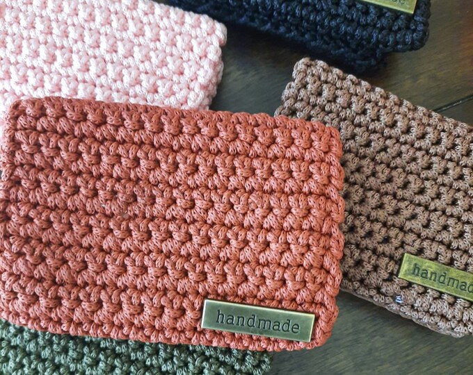 SkeinWreck Studio Original Handmade Minimalism Crochet Wallet