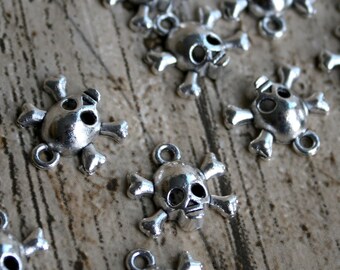 8 Christmas 20X15mm Charms Pendants Beads 10 Pcs Tibetan Bronze Tone Snowflake NO Lead /& Nickel Free Metal Charms Pendants Beads