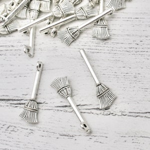 10 x Broomstick Charms in Silver, Witches Broomstick, Jewellery Making, Craft Supplies, Metal Charms, Charms, Jewellery Findings, Pendant