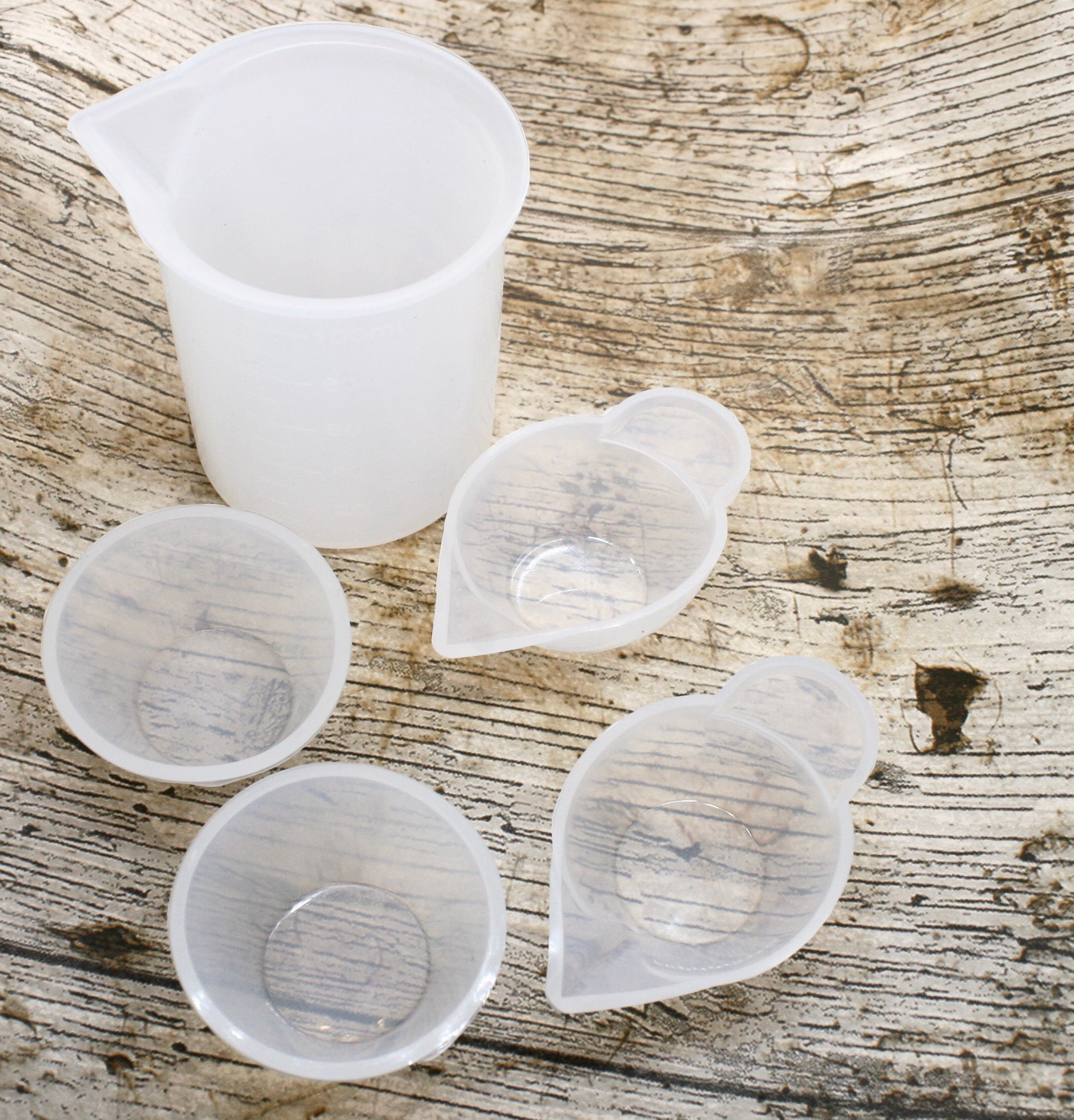  Disposable Epoxy Resin Mixing Cups with Measurements (50-Pack)  Pixiss Mixing Cups for Epoxy Resin, Epoxy Mixing Containers, Epoxy Cups For Epoxy  Measuring Cups - 20 Resin Mixing Sticks : Arts, Crafts