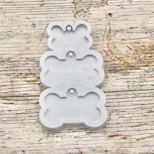 St.Kunkka 7 Pieces Dog Bone Shaped Keychain Silicone Resin Molds Set Heart Cat Paw Mold Dog Tag Charm Resin Molds with 10pcs Blank Keychains Small Letters DIY
