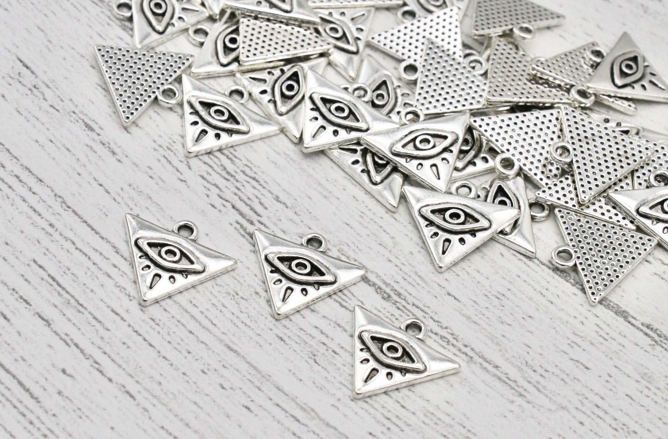 10 x Silver Tone Triangle Eye Charms Evil Eye Charms Etsy