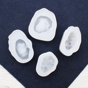 4pcs Crystal Cluster Silicone Mould, 3D crystal Silicone Mould, Resin Art, Craft Supplies, Resin Crafts, Cluster Silicone Mould, Geo Cluster