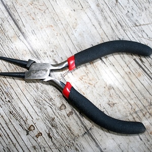 Jewellery Tool Round Nose Pliers, Jewellery Making, Jewellery Crafts, Craft Supplies, Hobby, Tools