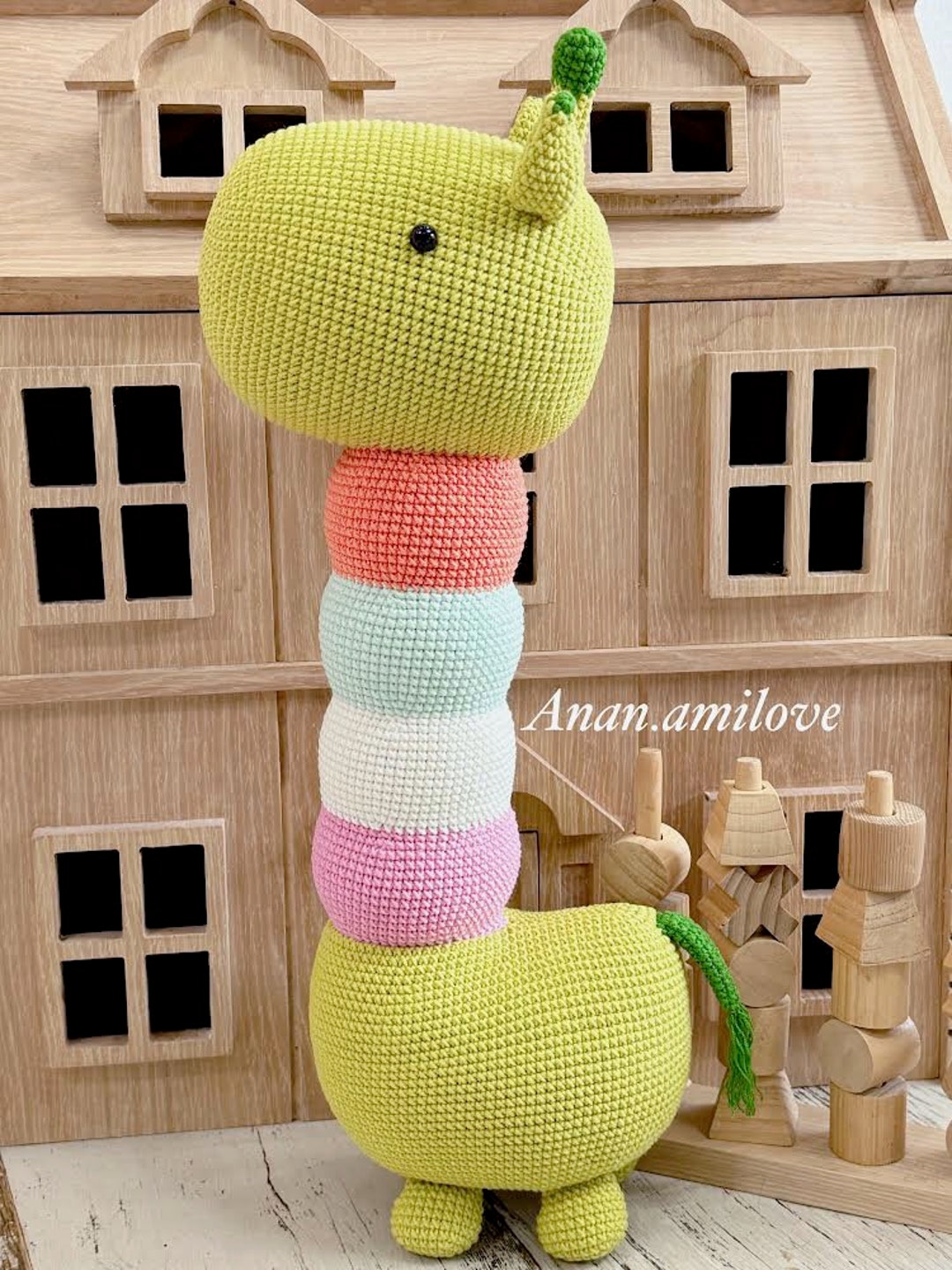 Pattern: Cute Giraffe Pillow Sleeping With Kid/ Crochet Giraffe Pillow ...
