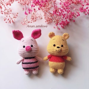 PATTERN: crochet Winnie the pooh for keychain/keyring, baby crib mobile, or car pendant hanging, rear view mirror hanging decor