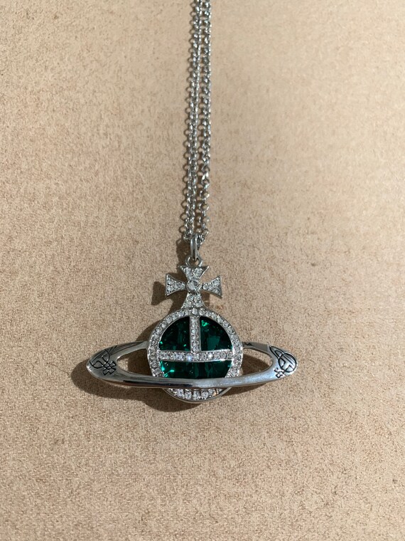 Vivienne westwood necklace green deals