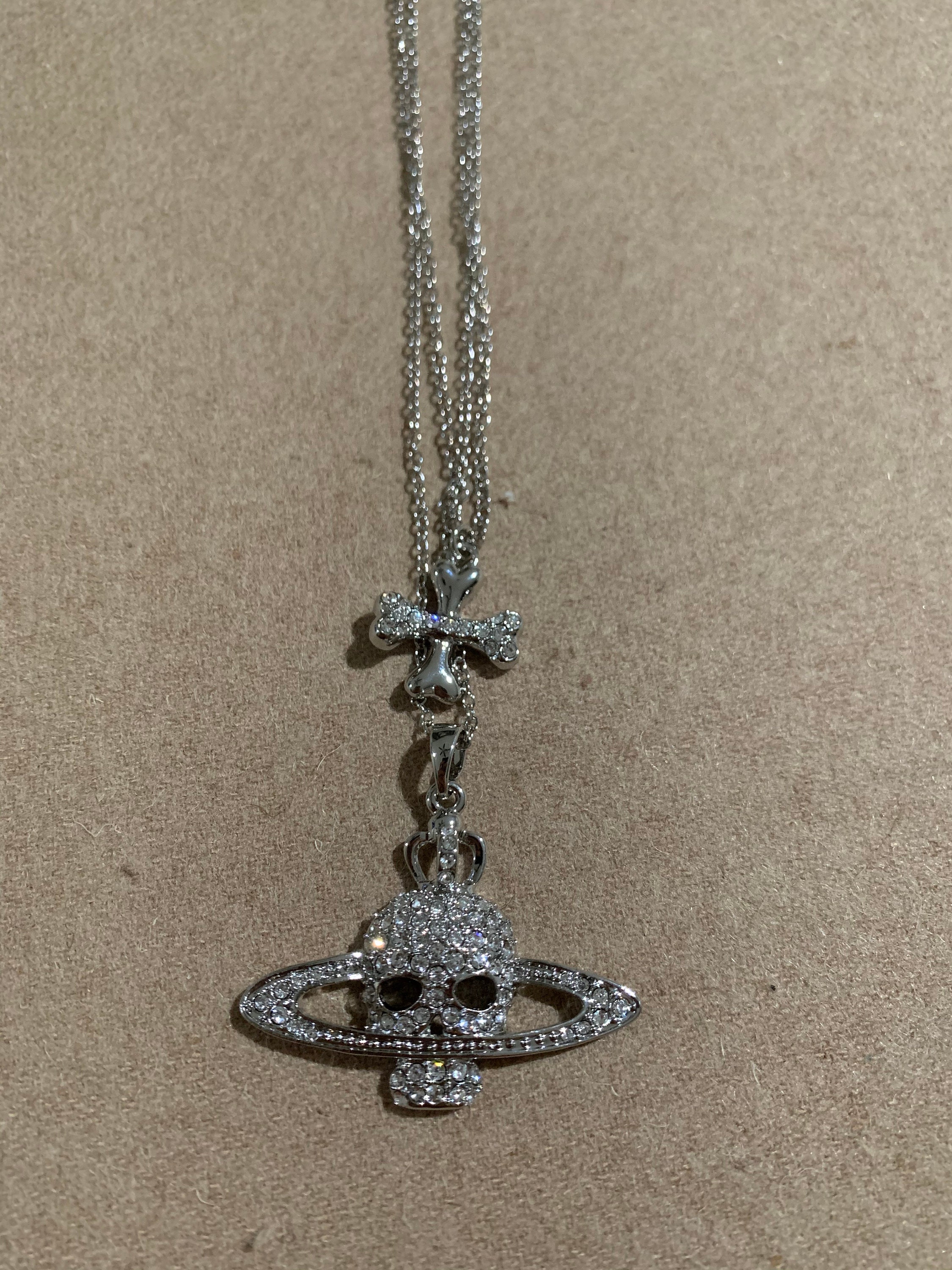 Vivienne westwood online black skull necklace