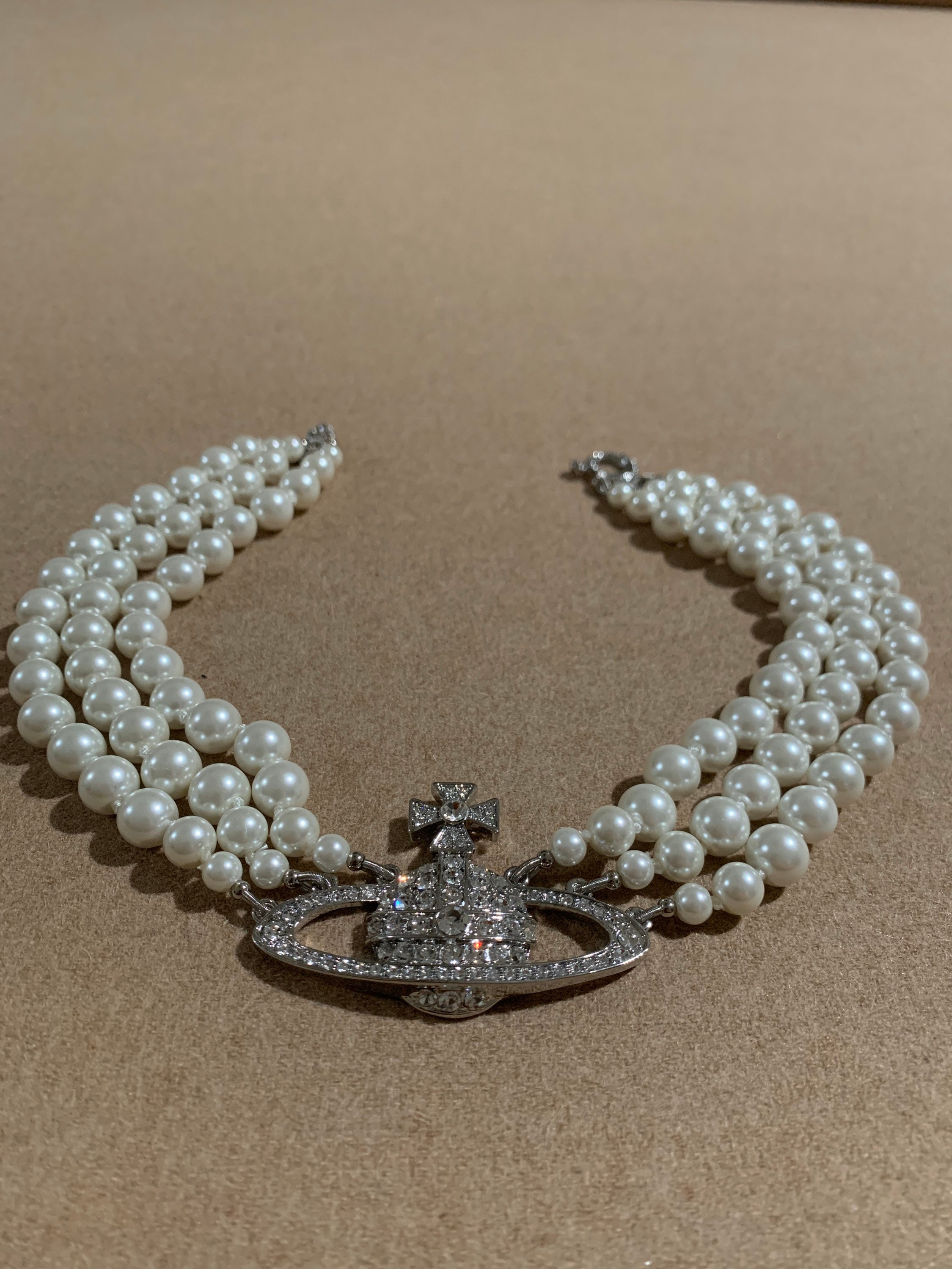 Vivienne Westwood Pearl Necklace Silver | vlr.eng.br